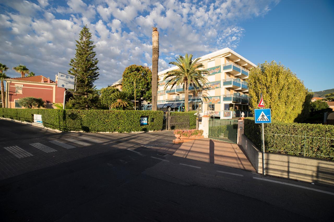 Hotel Garden Lido Loano Dış mekan fotoğraf