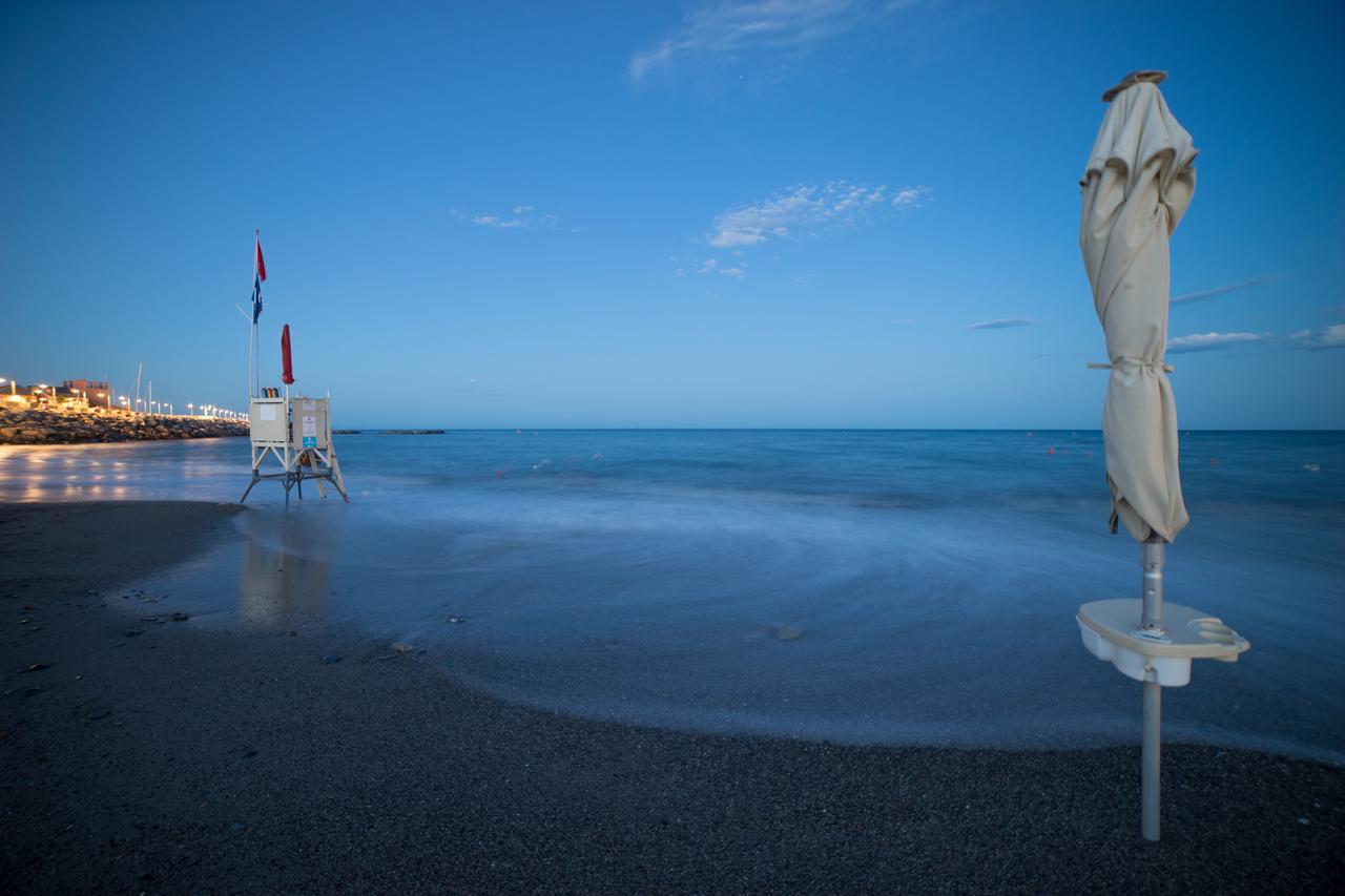 Hotel Garden Lido Loano Dış mekan fotoğraf