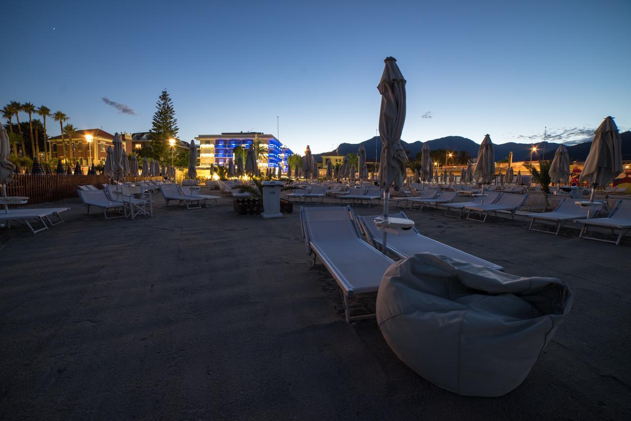 Hotel Garden Lido Loano Dış mekan fotoğraf